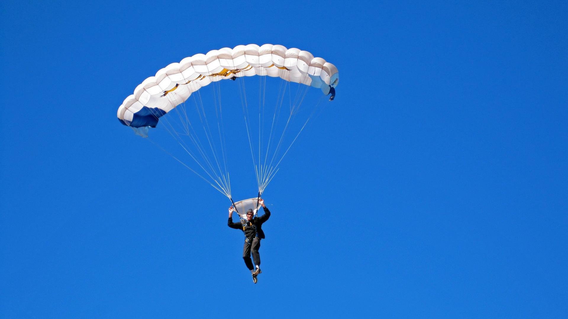 _魔术逆境中奋起，战胜强敌_，最牛魔术视频